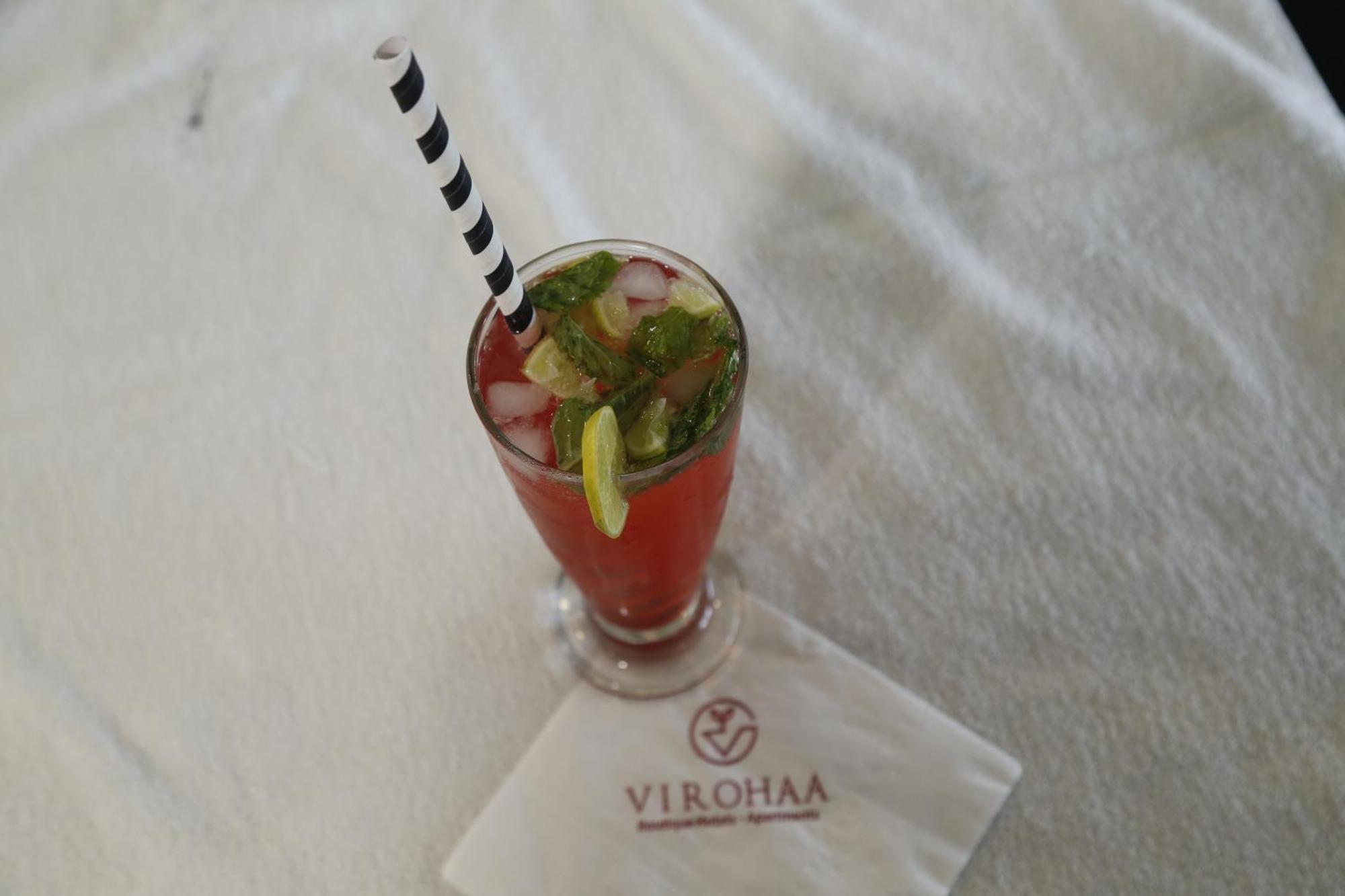 Virohaa Garden Hotel Газиабад Екстериор снимка