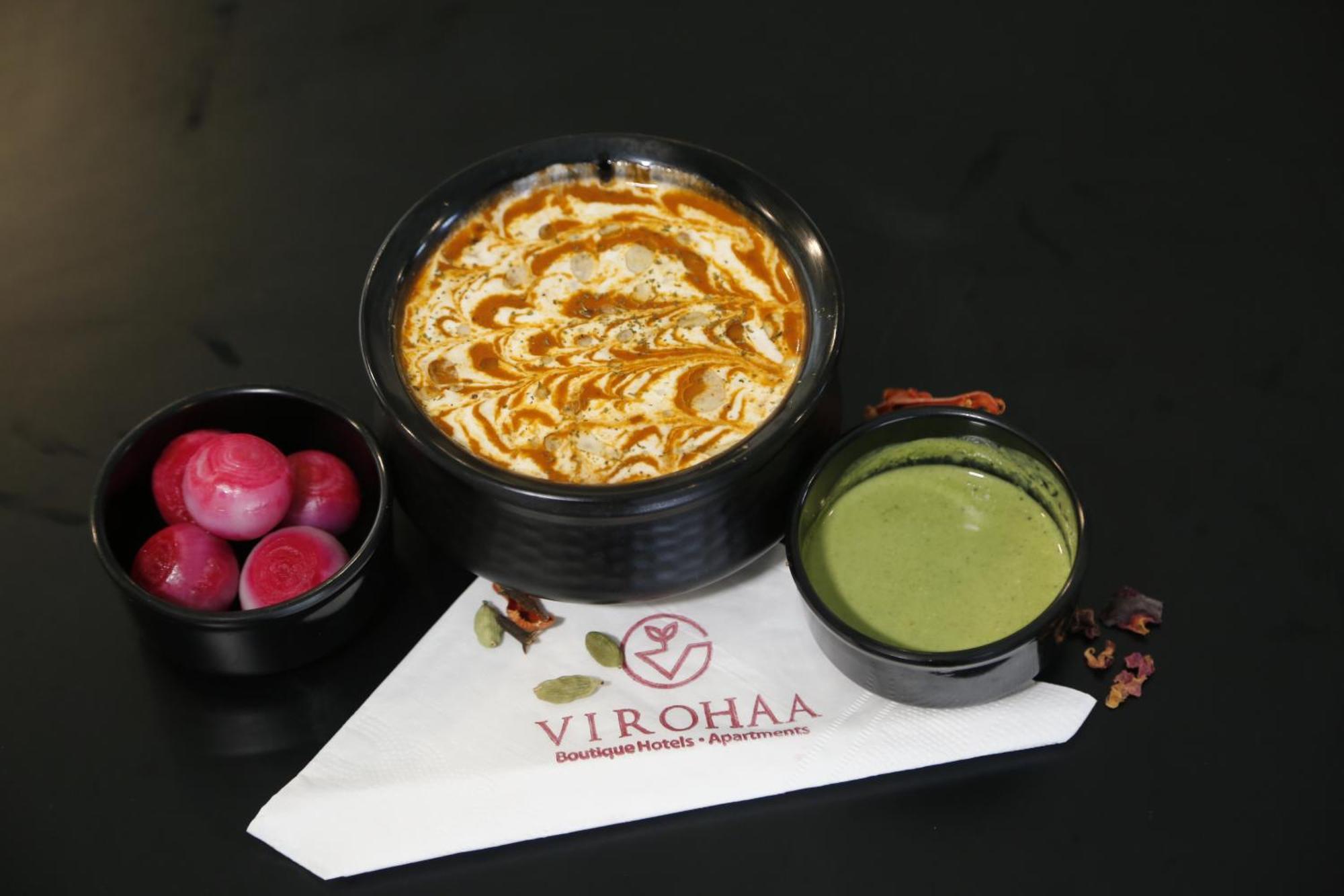 Virohaa Garden Hotel Газиабад Екстериор снимка